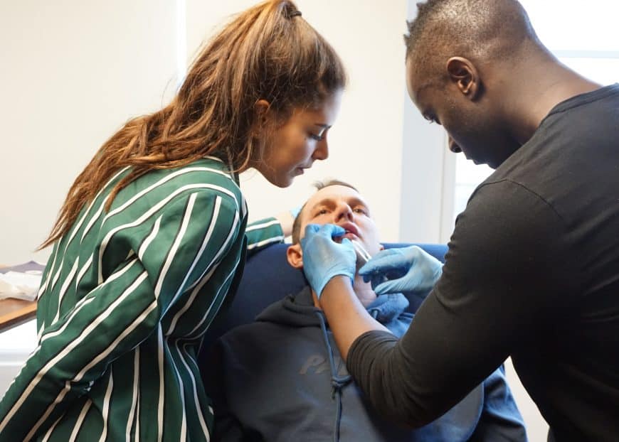 Acquisition Aesthetics - Medical Professionals - Dentists